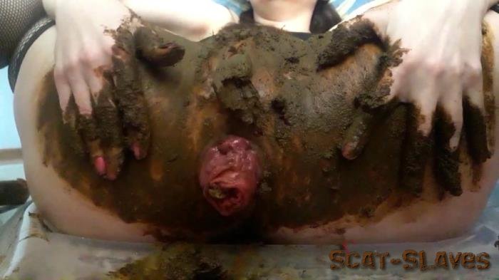 Extreme Scat: (ScatLina) - Anal prolapse in shit [FullHD 1080p] (1.16 GB)