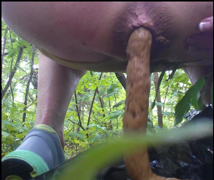 Pooping Girls: (Kasu) - Poo Amateur Woods 2 [2K UltraHD] (240 MB)