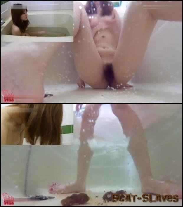 Japanese girls underwater pooping. (Closeup, Defecation in bath) [FullHD 1080p] 736 MB