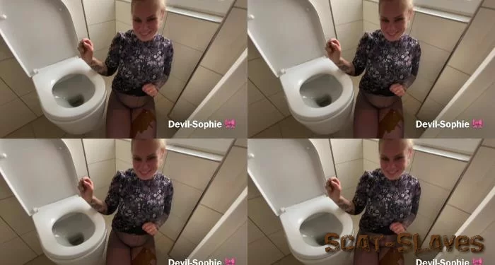 MDH: (Devil Sophie (SteffiBlond)) - Come and shit on my nylon tights - violent diarrhea [UltraHD] (222.95 MB)