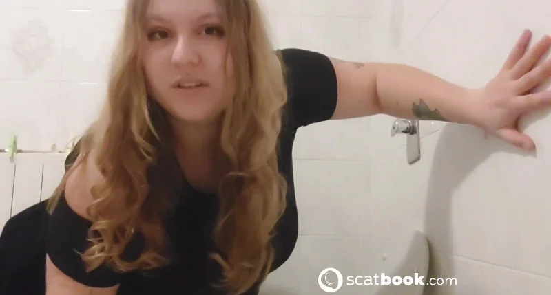 Scatbook: (Lady Phoenix) - Milano Bergamo Novara [FullHD 1080p] (29.2 MB)