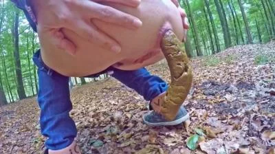 Filthygrid.com: (Mia Skye aka MiaRoxxx) - HUGE Sausage In The Woods [HD 720p] (31.6 MB)