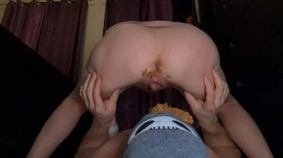 Filthygrid.com: (Mia Skye aka MiaRoxxx) - Shit Head [HD 720p] (7.76 MB) Scat-Slaves.net