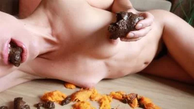 Scatting: (Sabrina Dacos) - Butternut Squash [FullHD 1080p] (225 MB) Scat-Slaves.net