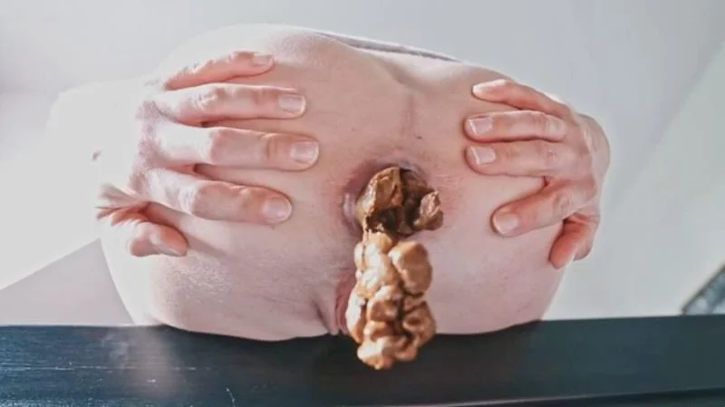 Filthygrid.com: (Mia Skye aka MiaRoxxx) - Eat This And Stick Your Tongue In [HD 720p] (8.18 MB)