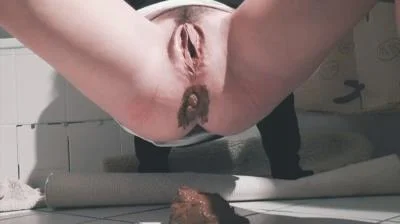 Filthygrid.com: (Mia Skye aka MiaRoxxx) - Mess In The Bathroom [HD 720p] (11.3 MB)