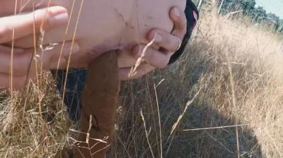 Filthygrid.com: (Mia Skye aka MiaRoxxx) - Highway Pooping [HD 720p] (35.0 MB) Scat-Slaves.net