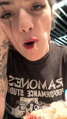 Scatbook.com: (Malafalda) - Food Airport [SD] (16.0 MB) Scat-Slaves.net