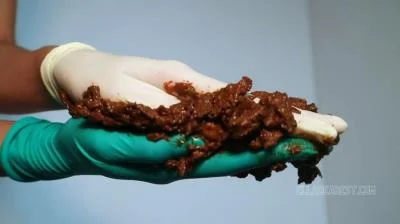 Scatbook.com: (Ella Dearest aka Efro Ella) - ASMR GLOVED HAND POOP [HD 720p] (66.7 MB) Scat-Slaves.net