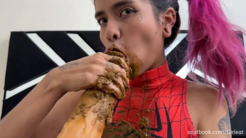 Scatbook: (Sirena Rozhevy) - Happy Shit Halloween [FullHD 1080p] (582 MB)