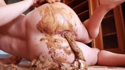 Scatting: (Sabrina Dacos) - Thong Twister [FullHD 1080p] (148 MB)