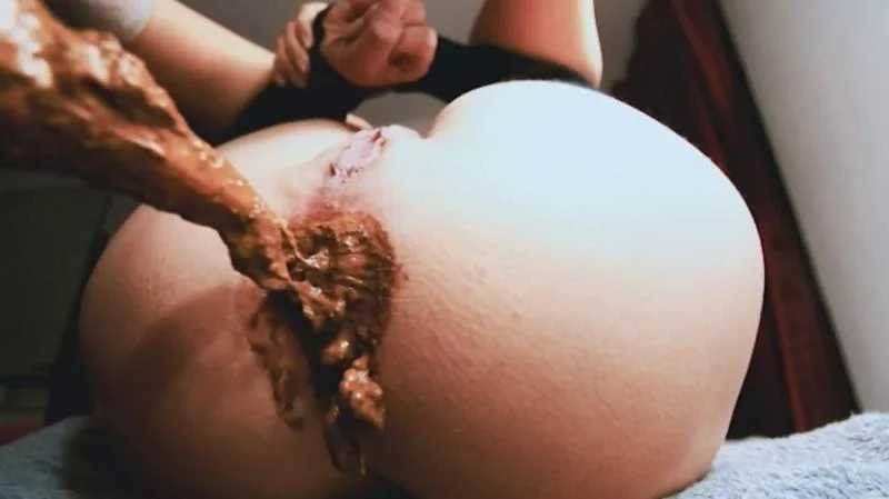 Filthygrid.com: (Mia Skye aka MiaRoxxx) - Mess With My Ass [HD 720p] (25.4 MB)