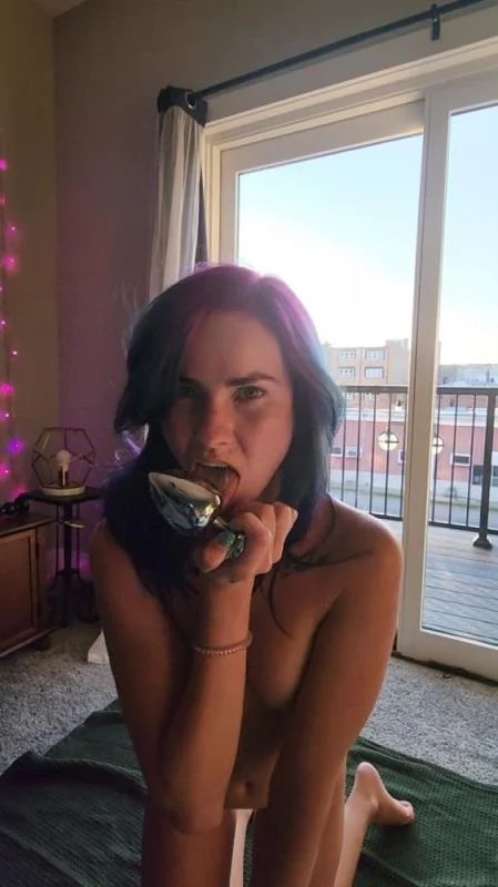 Scatbook: (LilButtLex) - Begging For More Anal [UltraHD 2K] (415 MB)