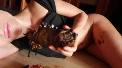 Scatting: (Sabrina Dacos) - Dunkin' Donuts [FullHD 1080p] (236 MB)