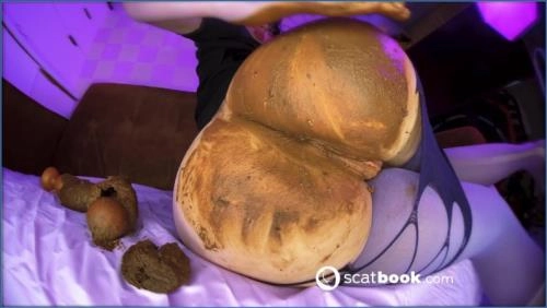 Betty's großes Füllungsvideo in FullHD 1080p - Anal- und Kaviarszene