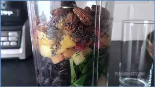 Ella Dearest's Afternoon Smoothie Farting Fun in HD 720p