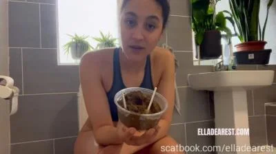 Scatbook.com: (Ella Dearest aka Efro Ella) - FEW PLOPS LEFT [HD 720p] (22.8 MB)