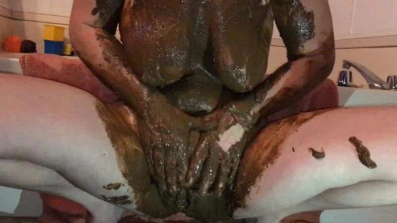 Scatshop.com: (Allura) - Shitting, Smeared Tits and Stuffed Pussy [FullHD 1080p] (1.59 GB)