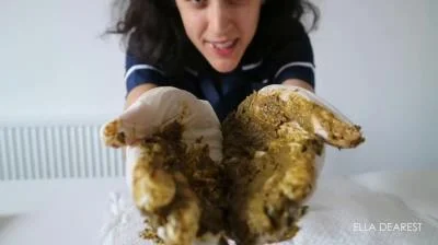 Scatbook.com: (Ella Dearest aka Efro Ella) - Nurse Ella Shit Inspection [HD 720p] (21.9 MB)