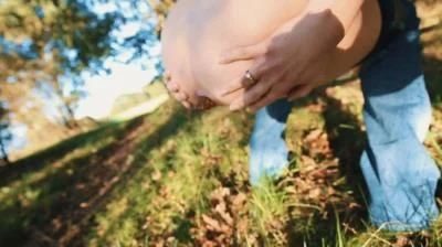 Filthygrid.com: (Mia Skye aka MiaRoxxx) - Summer Outdoor Poop [HD 720p] (21.5 MB) Scat-Slaves.net