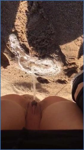 Linda beim Masturbieren auf Roadtrip in Spanien und Frankreich (Teil 1) 720p