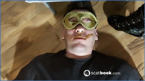 Herrin Luciana füllt Scheißefresser Nr 3 mit Scat ab HD 720p