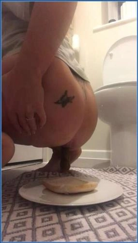 Watch Scat Princess in Hotdog and Pissing Action on Scatbook - 6.15 MB Video Available to Stream or Download – Scat-Slaves poster