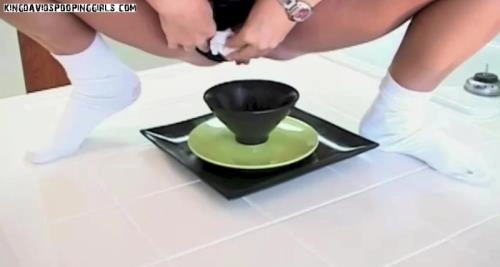 Koedee Monster Ochtendpoep HD 720p met Alina, Demi en Aspen - Bekijk of download nu