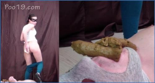 Дівчата ґвалтують мене кожного разу, коли я їм служу! Христина танцює! HD 720p – Scat-Slaves poster