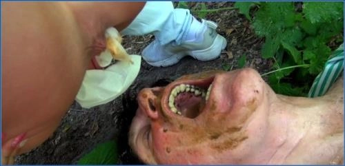 Download Lady Amy und Lady Atropa - Scheiße in den Mund im Wald Teil 2 HD 720p auf Scatqueens-Berlin Scat-Slaves.net