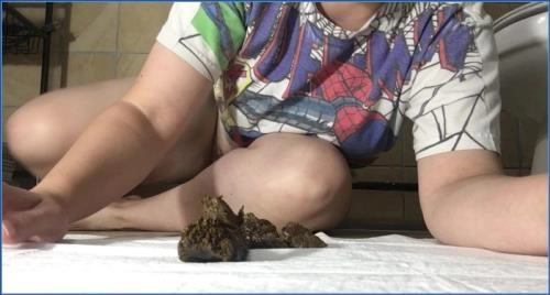 ChubbiBunni - Trying to Eat My Poo HD 720p Full Video Stream or Download