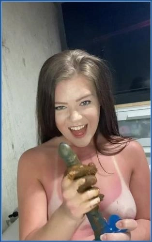 Foxness - Cleaning My Dirty Dildo in Amazing Scenes