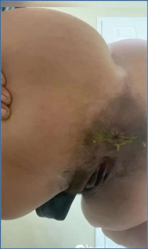 Watch Aurora Jolie & Nikara in Reverse Mukbang HD 720p - Stream or Download Now