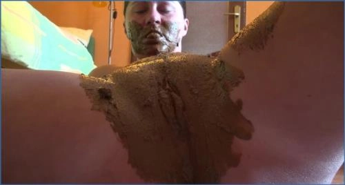 Sledování Victoria - Polykání výkalů a výkaly v kundičce v kvalitě FullHD 1080p