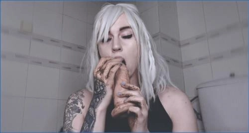 OMG! Что она делает какашку — Vintage Mistress в FullHD 1080p на Scat-Shop.com – Scat-Slaves poster