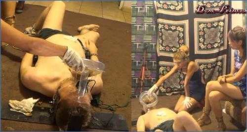 Kit de Aseo de Face se Vuelve Dramático durante la Filmación Parte 4 con Carmen HD 720p – Scat-Slaves poster