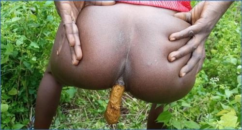 Efun Ninu Ile - Pinky Prada ati Ebony Princess Ninu Iṣẹ Tribal, Amazon lori Scat-Shop.com – Scat-Slaves poster