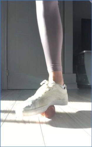 Watch TheHealthyWhores: Apple Crush FullHD 1080p Video on ScatHD.com – Scat-Slaves poster