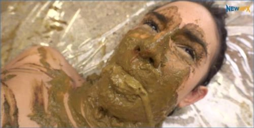 Assista Fun Shitty Night com Debora Blue e Saori Kido em UltraHD 4K – Scat, Shit Eating com Morena Ros, Victoria e Marcella Schultz – Scat-Slaves poster