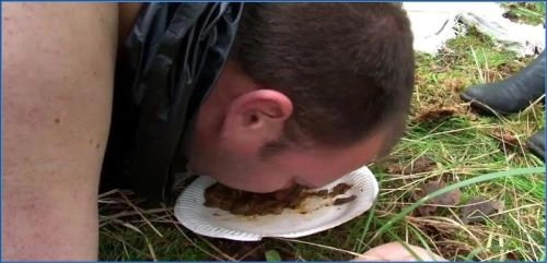 Scat Picnic P2 HD 720p mit Lady Amy und Lady Atropa: Berlin Scatqueens Spezial mit Erbrechen-Spiel – Scat-Slaves poster