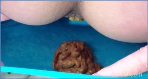 Neue Darstellerin Yana in meinem Studio! 26 Jahre alt, Körbchengröße 3, 176 cm, HD 720p Scat-Video mit Milana und Megan, Online-Stream oder Download. – Scat-Slaves poster