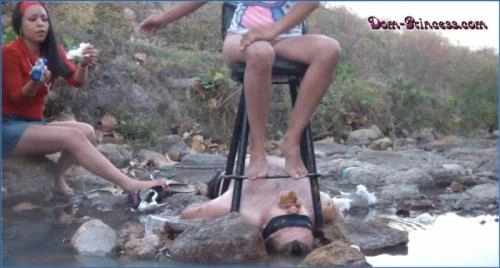 Ver All Natural, Árboles, Ríos y Cerdos Comiendo Mierda Parte 4 Nataly FullHD 1080p Femdom Scat en línea