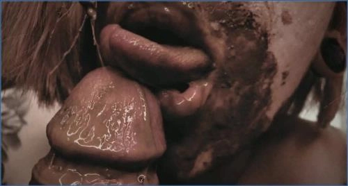 Ultra Nahaufnahme: DirtyBetty dominiert das Spiel mit Verschmieren und Pinkeln in diesem Scat-Shop.com Special, 1080p FullHD. – Scat-Slaves poster