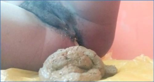 Ebony Princess scat FullHD 1080p: Watch African beauty in mouth and pussy fetish scene – Scat-Slaves poster