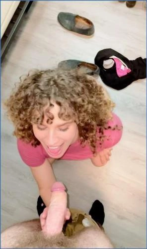 Romanian Mistress Public Pee and Fart on College Campus FullHD 1080p Scat-Shop.com