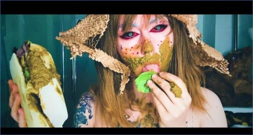 Download Vegetable Scat Magistr 23lvl UltraHD 4K Dirty Betty dominiert im Amateur-Video, exklusiv bei Scat-Shop.com. Scat-Slaves.net