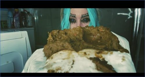 Download Betty: Scat und Fetisch in UltraHD 4K Scat-Slaves.net