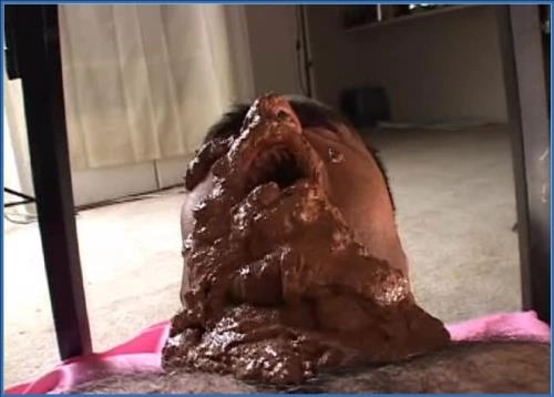 LaReinaDelScatDelilah - Escena de Scat y Femdom Latina – Scat-Slaves poster