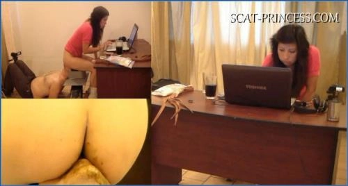 Download Jessy - Dominación Femenina con Scat en la Oficina Scat-Slaves.net