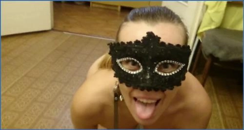 Download Natalya: Braune Frau und Schöner Hund HD 720p - Scat und Piss, Erbrechen, 00:05:31, 57.25 MB Scat-Slaves.net